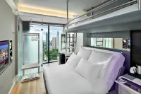 Yotel Singapore Orchard Road Hotels near Singapore Momentum Sculpture