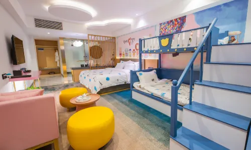 Impression Butterfly Island City Hotel