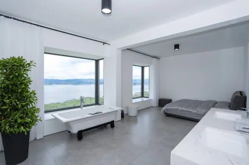 Bu'an Zhi'an Caohai Guesthouse Hotel a Weining