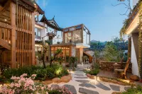 Grand Joli Grand Hotel · Jushi | Thousand and One Forest · Vacation Castle 헤이룽탄/흑룡담 호텔