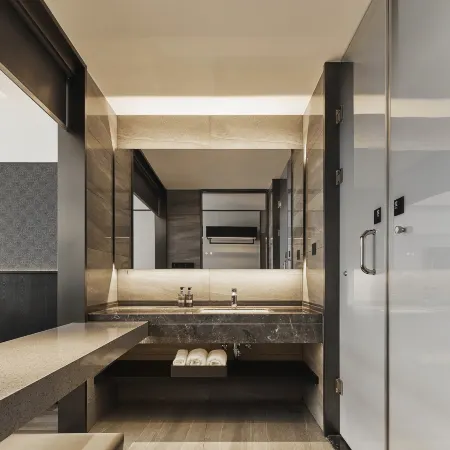 Holz Rarity Hotel(Near The Forbidden City ,Marshal Zhang's Mansion and Liaoning Provincial Museum)