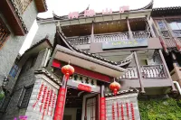 鳳凰棲隠山廬民宿（南華裏観光客センター） 古城内のホテル