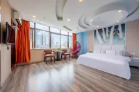 Huangting Holiday Hotel Hotels in Dianjiang County