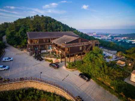 Bobo Guesthouse Отели рядом с достопримечательностью «Wanniao Island»