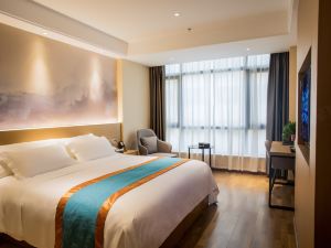 Elan Hotel (Shangluo Shanyang People's Square)