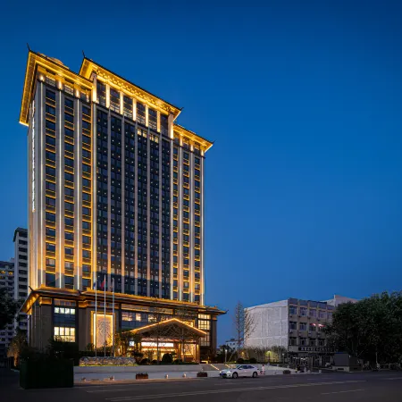 Yili Luxury Hotel