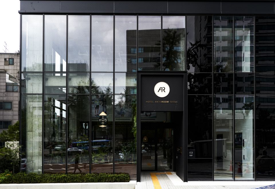 4. 호텔 안테룸 서..