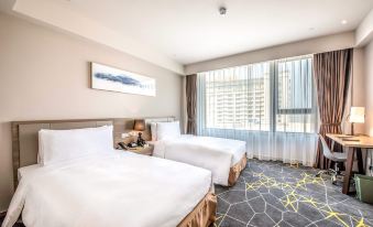 Shanghai Sanjiagang Greenland Q-Box Hotel