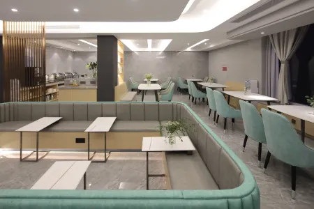 Jinwu Zhixuan Business Hotel (Jinhua Shimao City Plaza Wuzhou Ancient City Scenic Area Branch) Отели рядом с достопримечательностью «Jinhua Polytechnic»