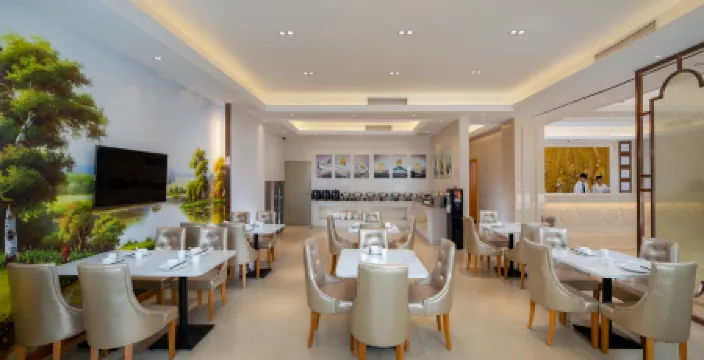 Vienna Hotel (Nanning Airport) Отели рядом с достопримечательностью «Daiwangtan Sceneic Area»