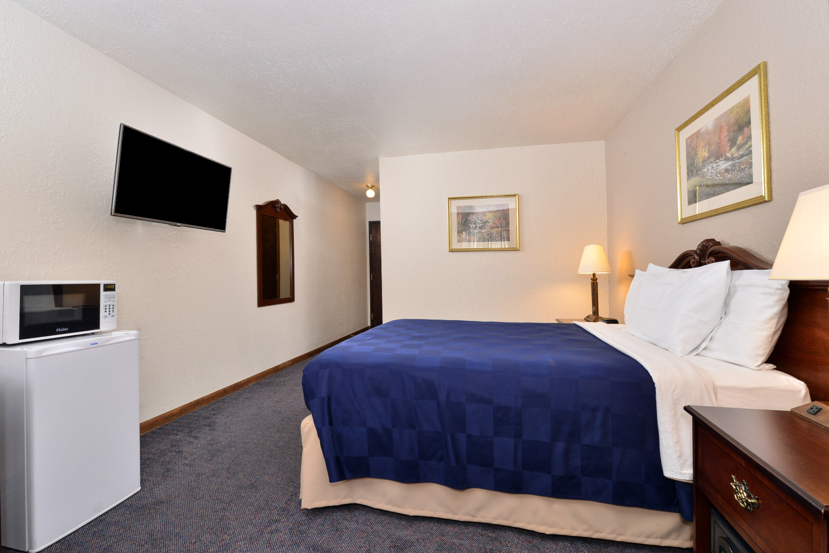 Americas Best Value Inn Marquette