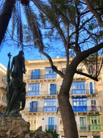 Independence Olive- 1 Bedroom - Square Sea View