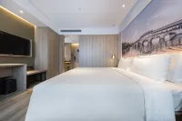 Jining Jianshe Road  Lingxiu City Plaza  Atour   Hotel Hotels in Jining