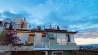Like Sunshine Youth Hostel - Hostels