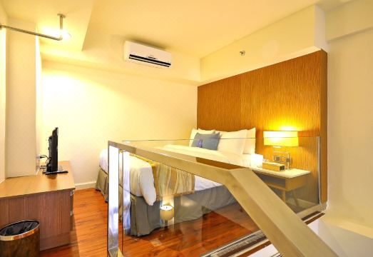 페라 프리미어 바이 JG