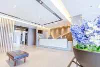 Homeinn Selected Hotel (Ulanhot Water View Park)