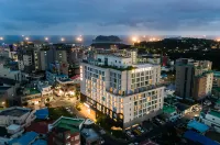 Shin Shin Hotel Cheonjiyean Hotels near Seogwipo Olle Market