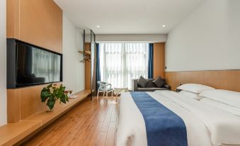 Langzhong Ruicheng Grand Hotel (High Speed Railway Station)