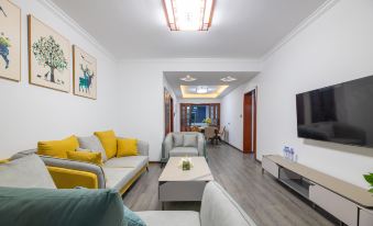 Green Ring Resort Hotel (Jing County Wannan Sichuan-Tibet Line)