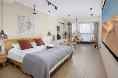 jiamei  cinema Hotel (Nanjing Zhujiang Road subway station store) Отели рядом с достопримечательностью «Xuanwu Lake Scenic Area»