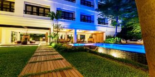 Uma Residence