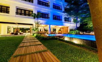 Uma Residence