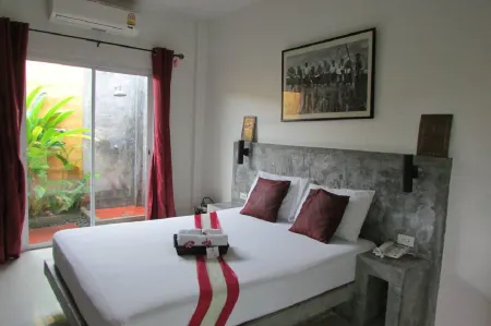 The Park Drive-Thru Check-in Resort Отели в г. Рангсит