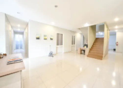 Home 899 Patal Senayan
