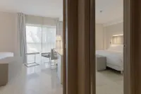 NH Ciudad de Zaragoza Отели в г. 