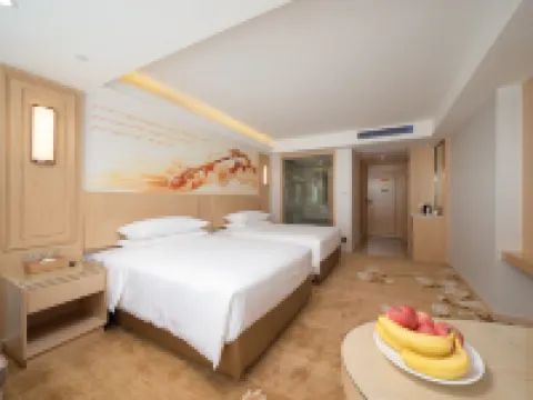 Vienna International Hotel (Chongqing Yuanyang Ditiezhan Garden Expo) Hotels in Chongqing