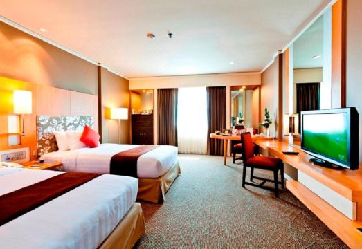 로열 프린세스 란루앙 수영장 전경