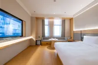 Ji Hotel (Shanghai Pudong Airport East Station) Hotels near PandaQ