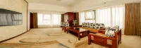 Runda International Hotel - Balkon