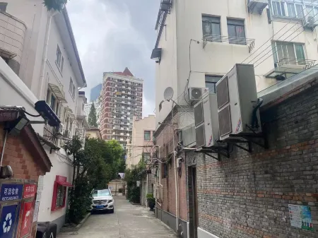 Manzhi Celebrity Hostel