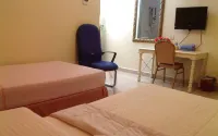 Hotel Morning Glory