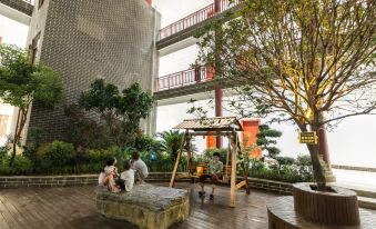 Redstone Hotel (Baise Tianyang Ancient City)