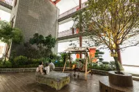 Redstone Hotel (Baise Tianyang Ancient City)