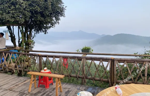 休寧木梨硔原味客棧