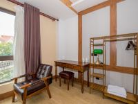 泰州红树林酒店 - 豪华舒适大床房
