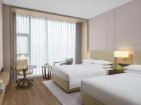 Courtyard by Marriott Xi'an North Hotels near Weiyang