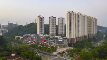 Paco Hotel (Guangzhou Luogang Science City, Jinfeng Metro Station)