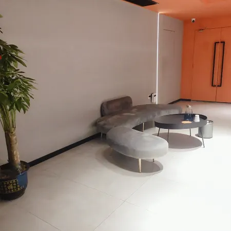 Jianzi Hotel (Xiangtan Infrastructure Camp)