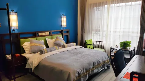 Yinzuo Junlan Hostel