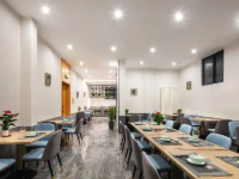 Tung Pak King Hyatt Delicate Hotel Hotels in Tongbai