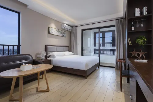 Yunqi Fanhuali Holiday Apartment (Haikou Meilan Airport Shop) - Condos