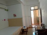 中山新城住宿 - 标准大床房