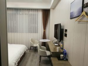 Daye Wenfeng Electric Sports Hotel