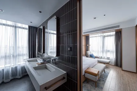 ShangHai Yunny Hotel Отели рядом с достопримечательностью «Qiuxia Garden»