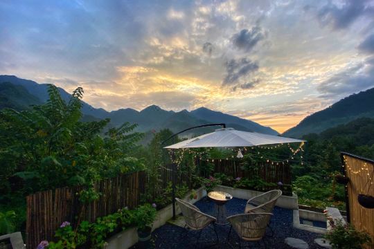 青城山不知民宿