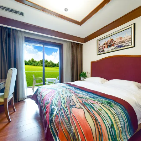 Songming Yujian Resort Hotel